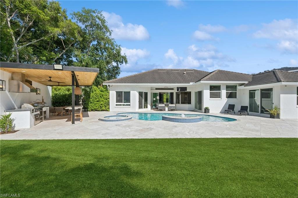 8133 Ronda Court Naples, FL 34109 - Photo 26 of 36 Gallery Image 26
