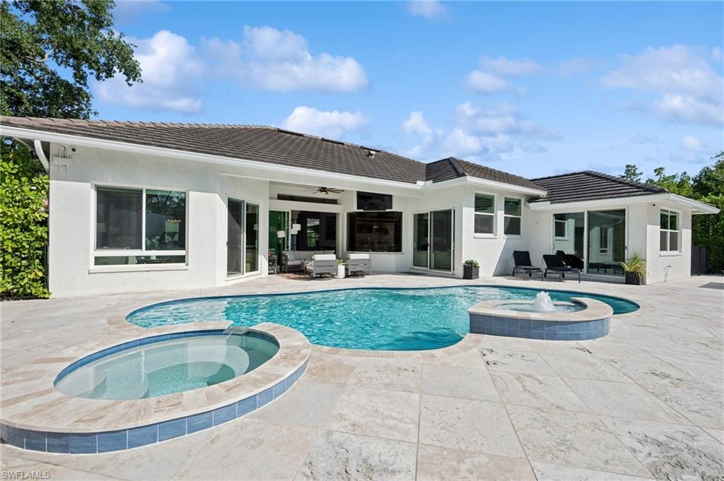 8133 Ronda Court Naples, FL 34109 - Photo 28 of 36 Gallery Image 28