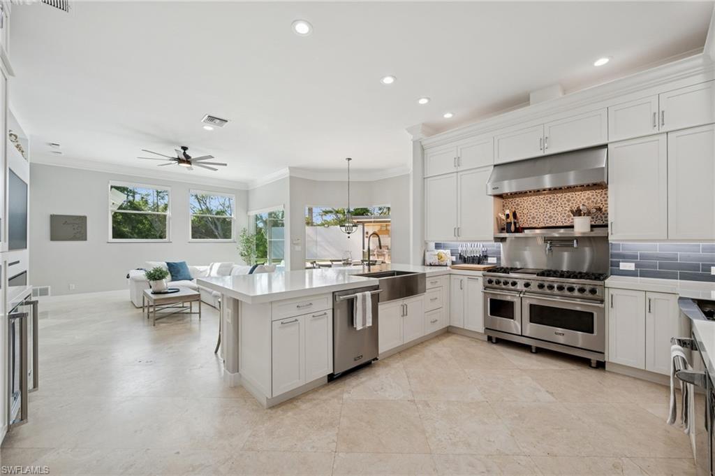 8133 Ronda Court Naples, FL 34109 - Photo 10 of 36 Gallery Image 10