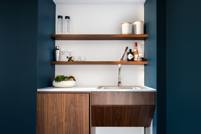 Undisclosed Address Chicago, IL 60657 - Photo 5 of 17