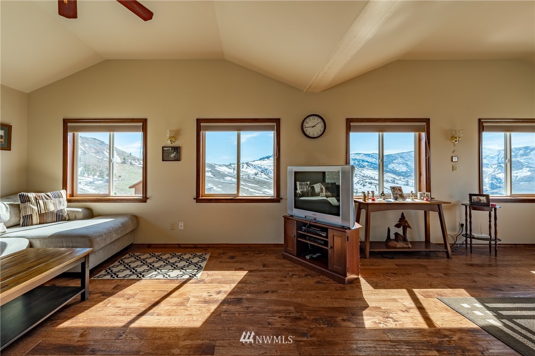 50 Barn Dance Road Pateros, WA 98846 - Photo 22 of 27