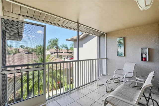 $215,000 | 14281 Hickory Links Court, Unit 1425, Fort Myers, FL 33912
