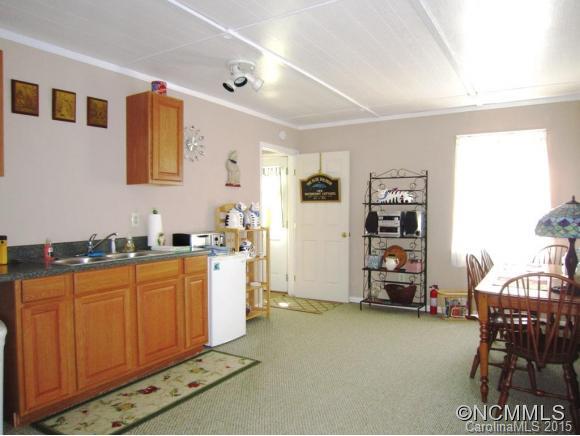 90 Bear Farm Road Candler, NC 28715 - Photo 22 of 24 Gallery Image 22