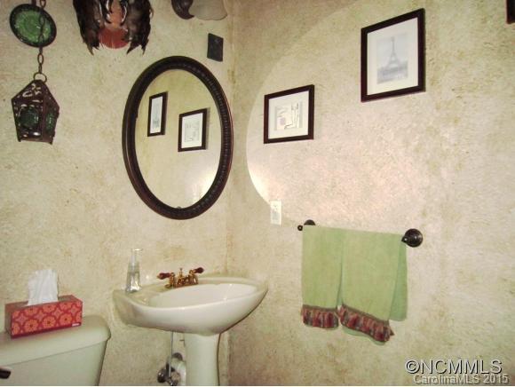 90 Bear Farm Road Candler, NC 28715 - Photo 8 of 24 Gallery Image 8