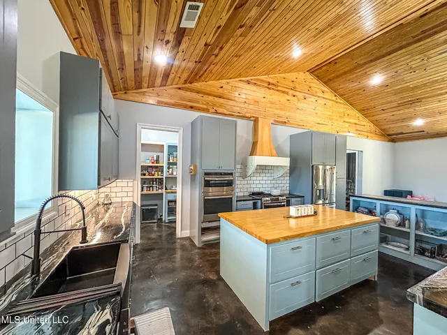 $525,000 | 438 Gulde Shiloh Road, Brandon, MS 39042