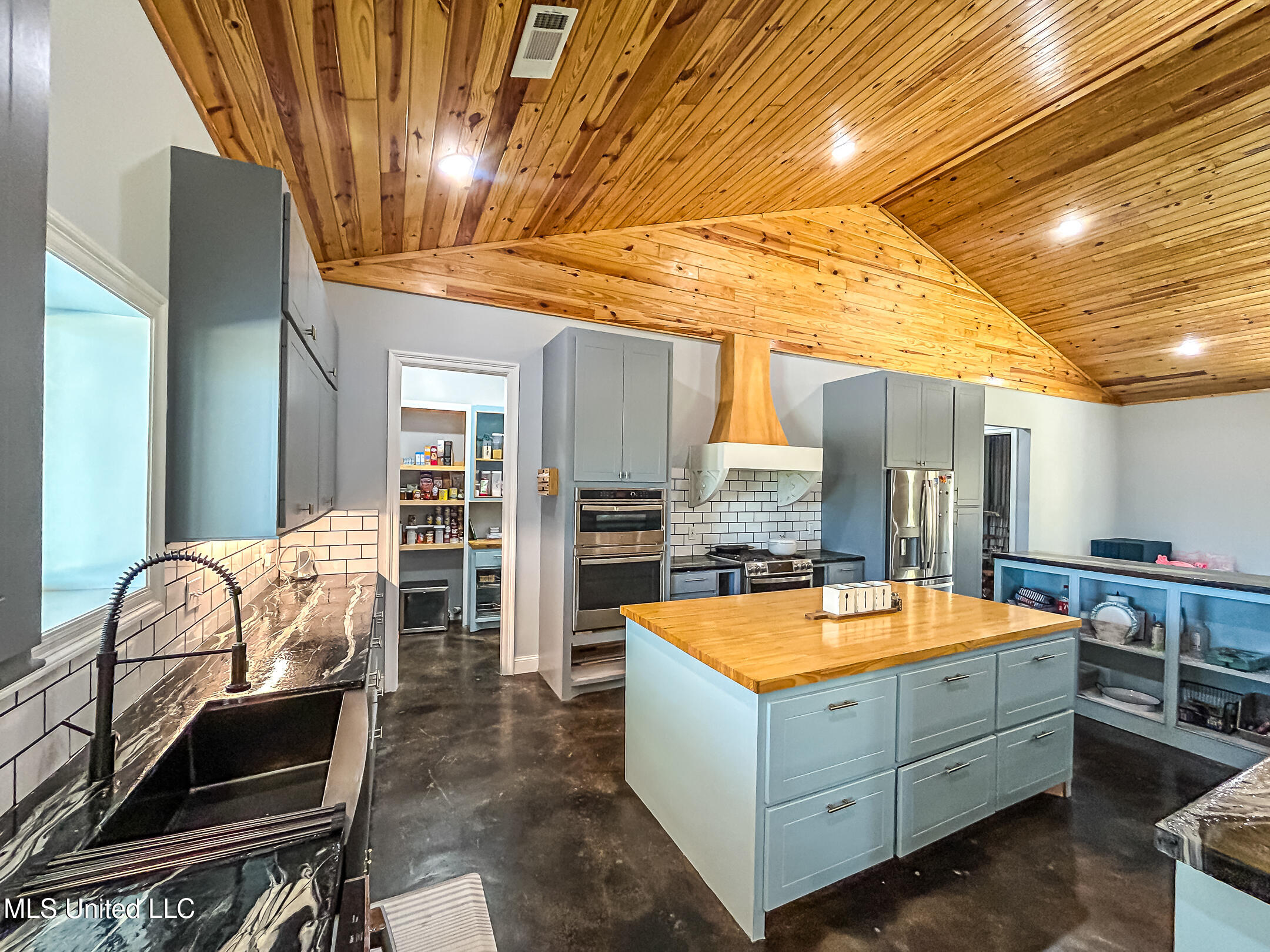 438 Gulde Shiloh Road Brandon, MS 39042 - Photo 6 of 24 438 Gulde Shiloh Rd-10