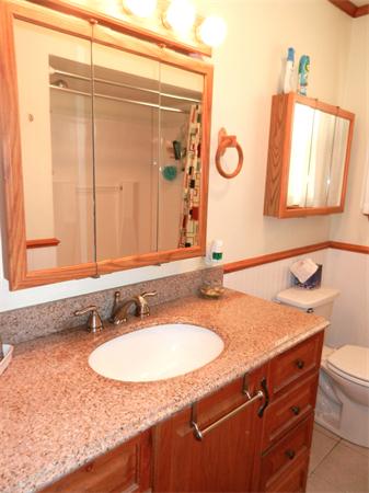 119 Hambly Road Tiverton, RI 02878 - Photo 5 of 10