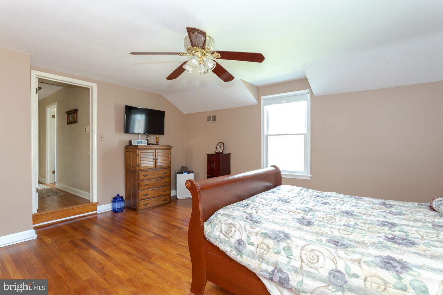 181 Grubb Road Pottstown, PA 19465 - Photo 26 of 38 Master Bedroom 1
