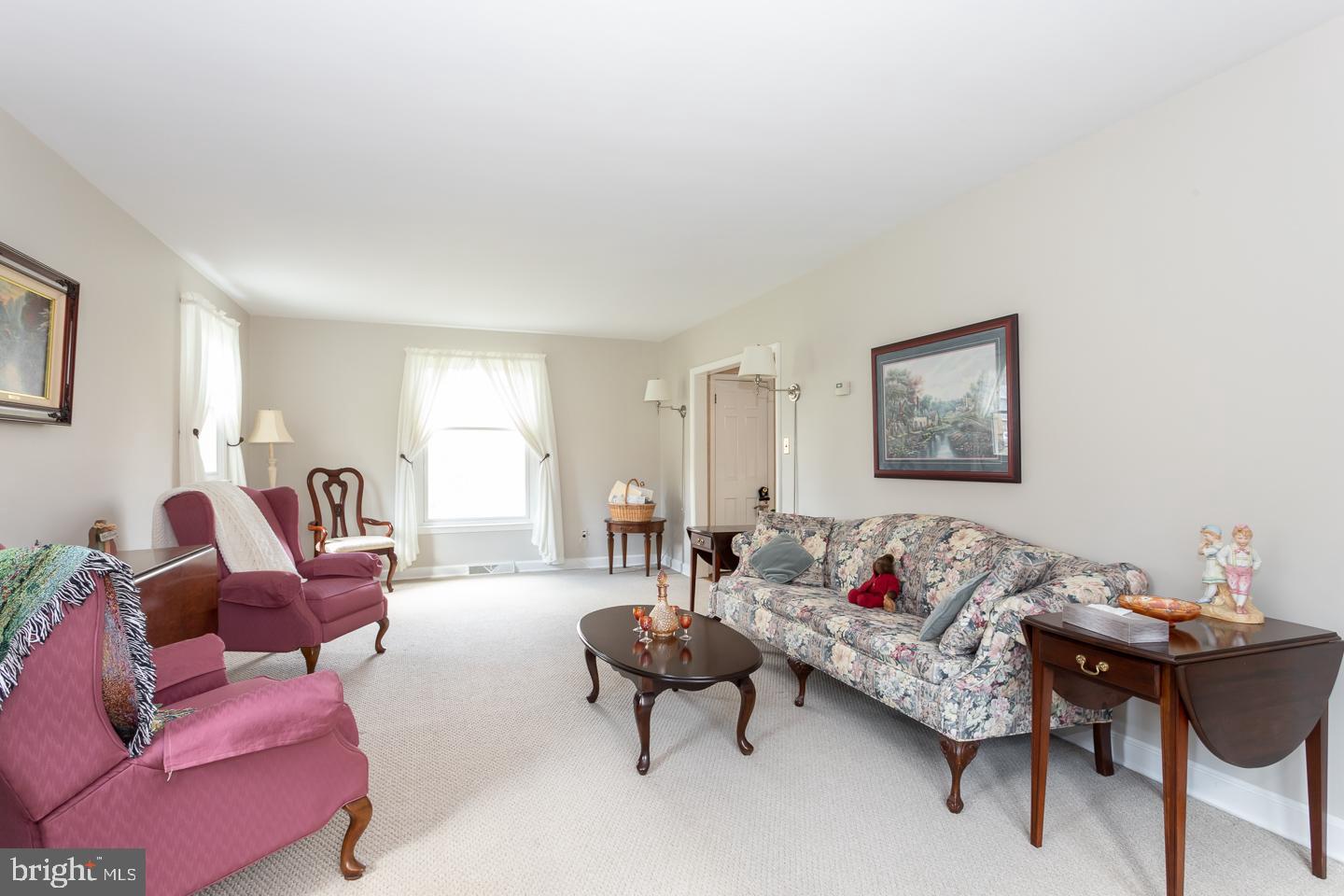 181 Grubb Road Pottstown, PA 19465 - Photo 5 of 38 Formal Living Room to right of entry