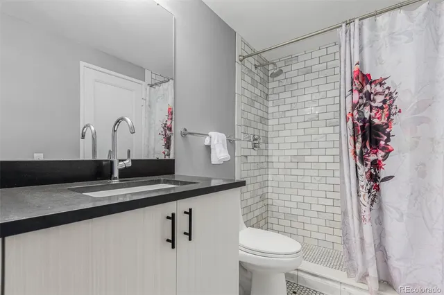 $324,000 | 720 16th St Mall, Unit 311, Denver, CO 80202