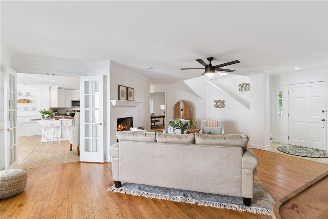 104 Augusta St. Simons Island, GA 31522 - Photo 11 of 63