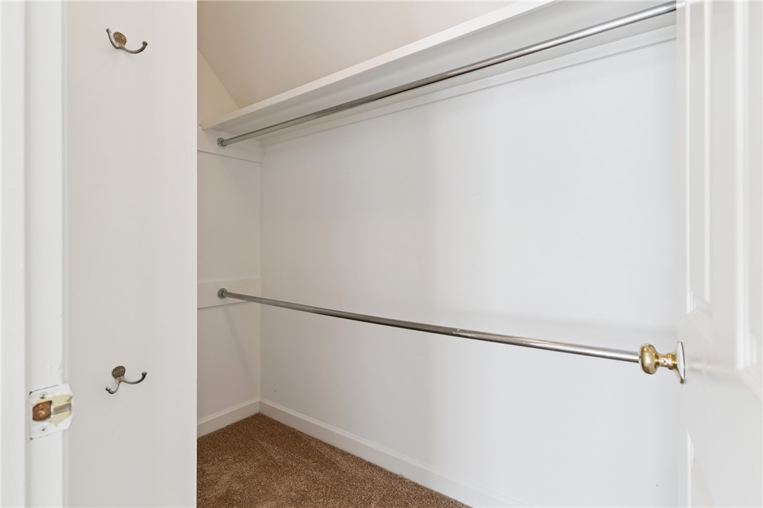 104 Augusta St. Simons Island, GA 31522 - Photo 33 of 63 Closet