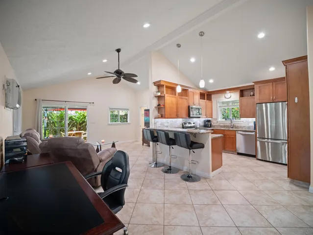 $3,190,000 | 440 Mikioi Place, Kihei, HI 96753