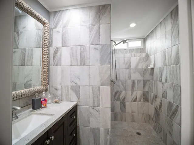 $3,190,000 | 440 Mikioi Place, Kihei, HI 96753