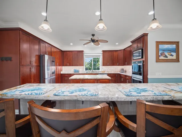 $3,190,000 | 440 Mikioi Place, Kihei, HI 96753