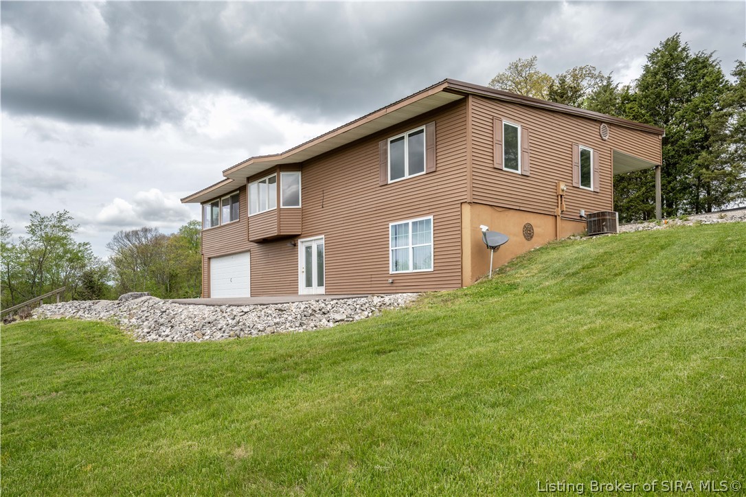 9605 Cooks Mill Road Georgetown, IN 47122 - Photo 3 of 43