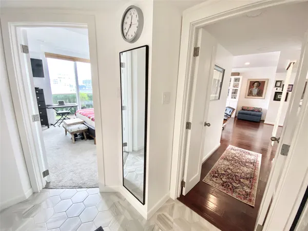 $1,850 | 2016 Main Street, Unit 2105, Houston, TX 77002