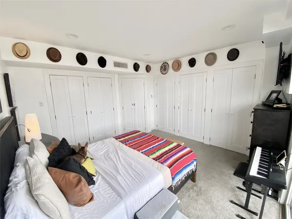 $1,850 | 2016 Main Street, Unit 2105, Houston, TX 77002