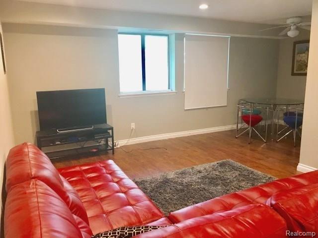 30042 Twelve Mile Road Farmington, MI 48334 - Photo 9 of 18