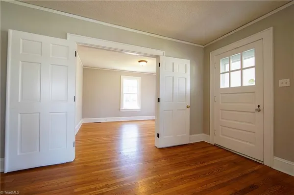 $2,000 | 1500 West Academy Street, Winston-Salem, NC 27103