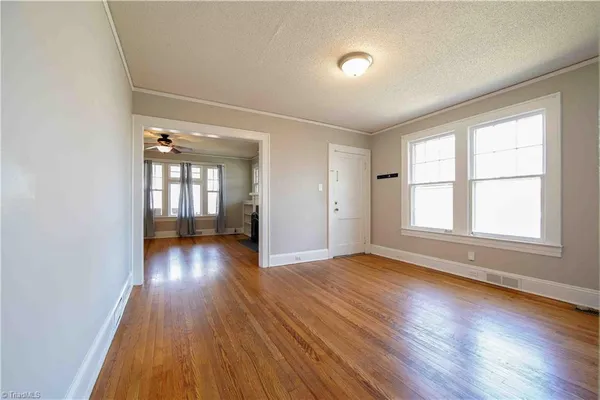 $2,000 | 1500 West Academy Street, Winston-Salem, NC 27103