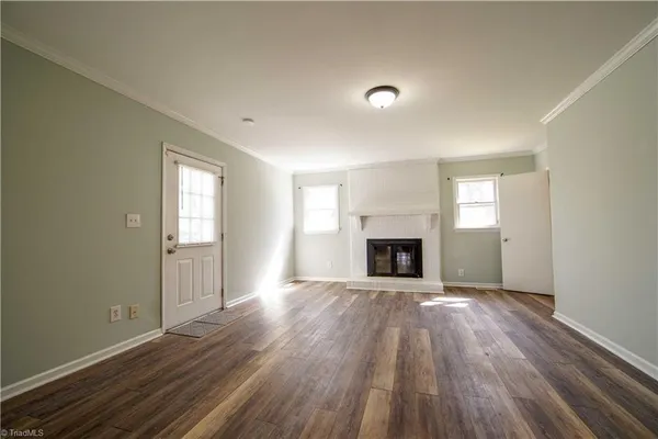 $2,000 | 1500 West Academy Street, Winston-Salem, NC 27103