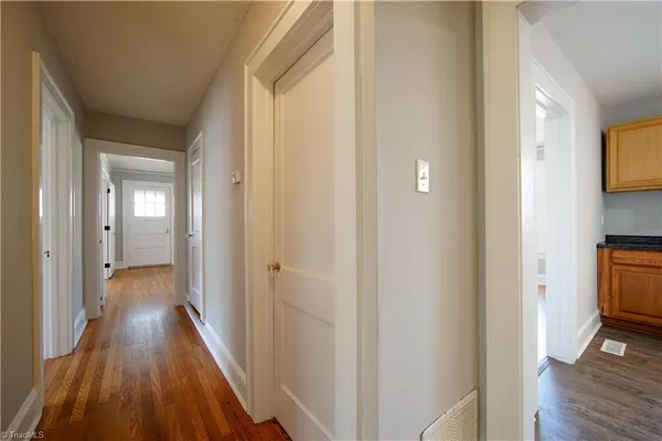 $2,000 | 1500 West Academy Street, Winston-Salem, NC 27103