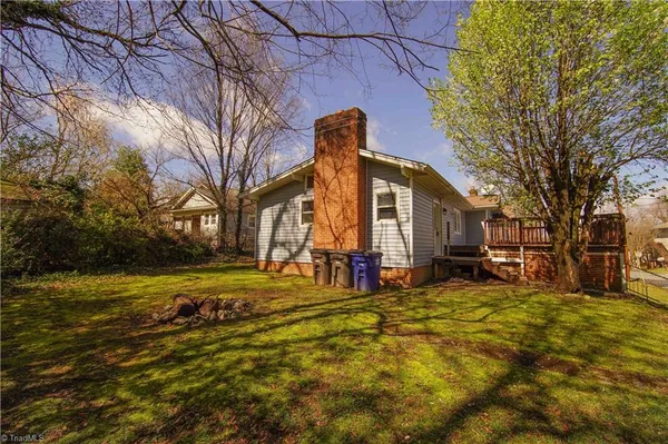 $2,000 | 1500 West Academy Street, Winston-Salem, NC 27103