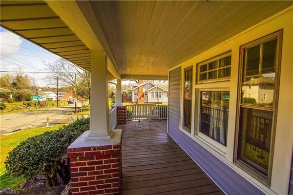 $2,000 | 1500 West Academy Street, Winston-Salem, NC 27103