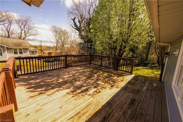 $2,000 | 1500 West Academy Street, Winston-Salem, NC 27103