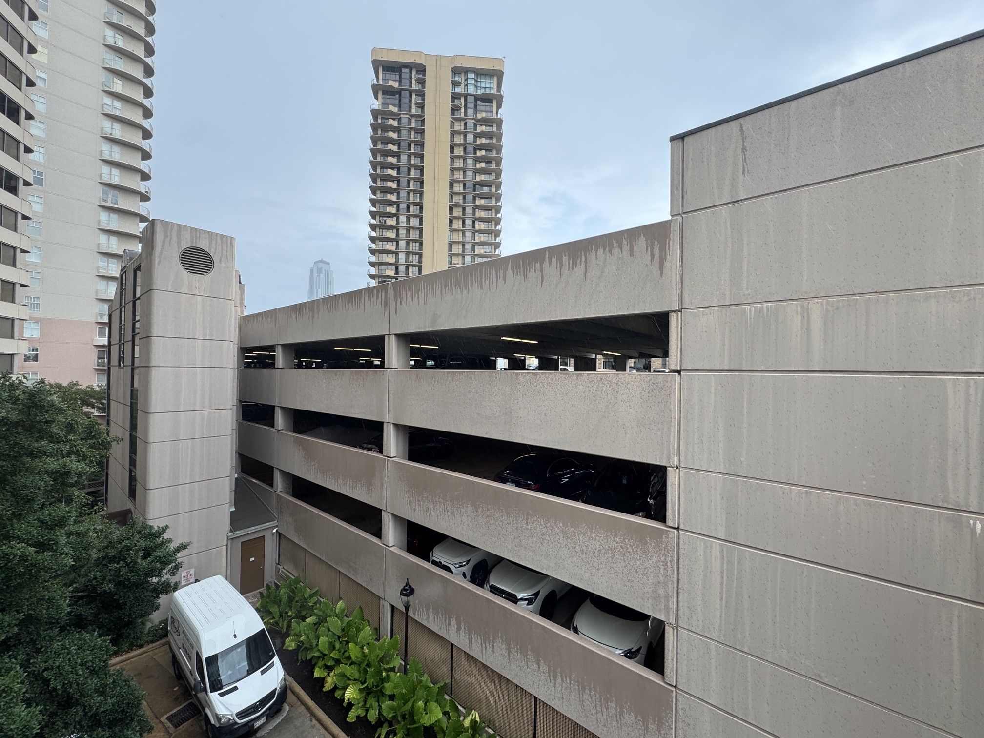3525 Sage Road, Unit 404 Houston, TX 77056 - Photo 29 of 42 Parking garage exclusive for 3525 Sage St residents and guests