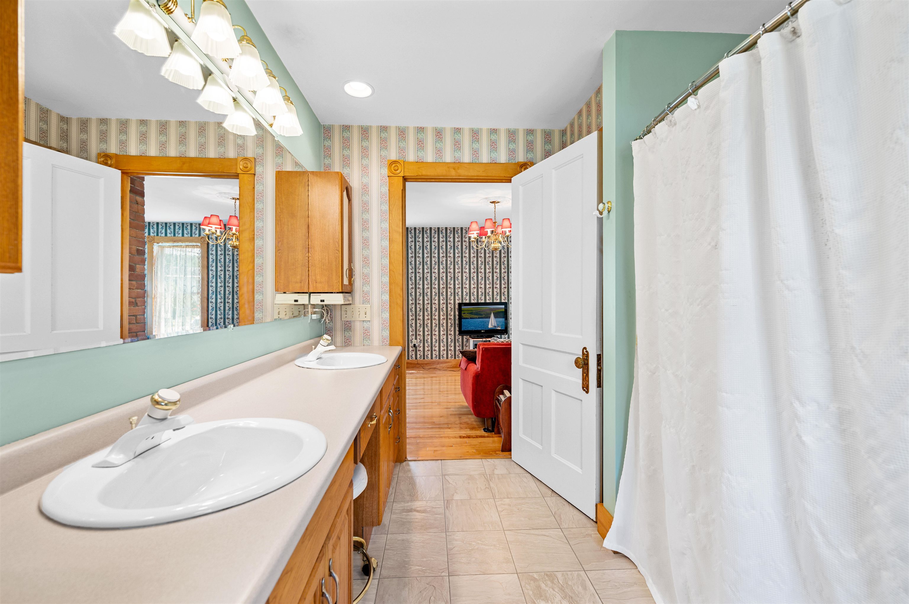 55 Maple Avenue Barre, VT 05641 - Photo 23 of 45