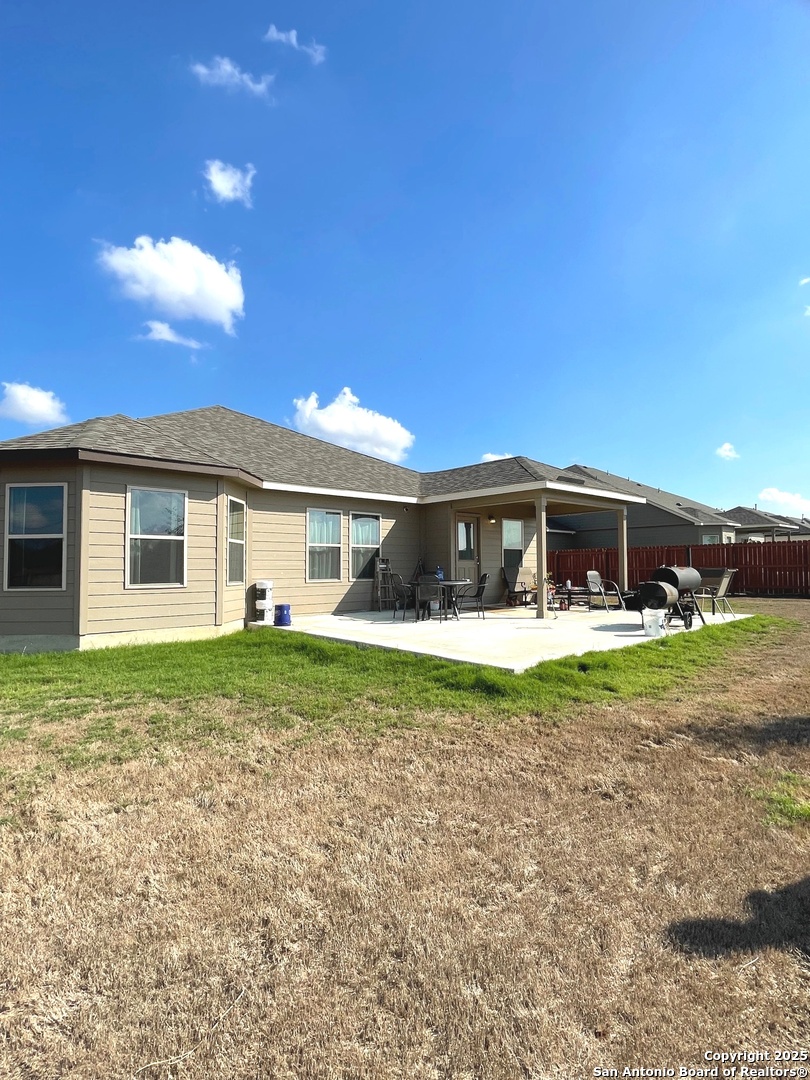 20929 Pleasanton Road San Antonio, TX 78264 - Photo 39 of 51 a front view of a house with garden