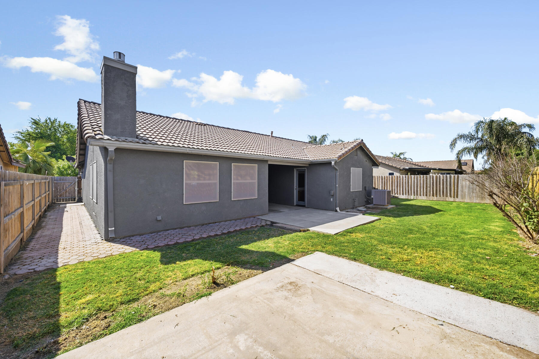 1752 Modoc Avenue Tulare, CA 93274 - Photo 38 of 45 38 - Back of Property (2)