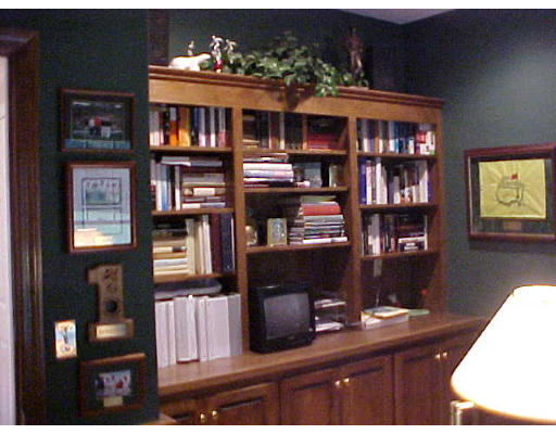 3 Ashley Road Southborough, MA 01772 - Photo 12 of 16 Gallery Image 12