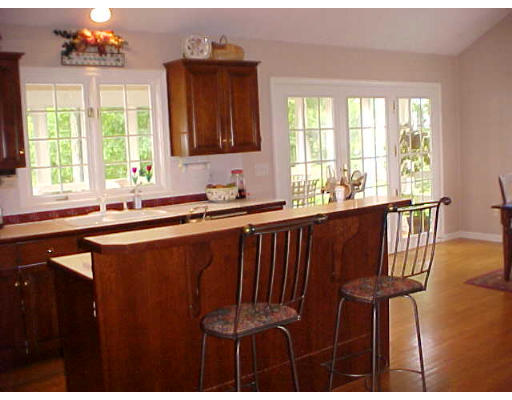 3 Ashley Road Southborough, MA 01772 - Photo 4 of 16 Gallery Image 4