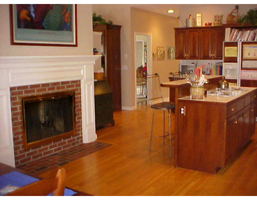 3 Ashley Road Southborough, MA 01772 - Photo 5 of 16 Gallery Image 5
