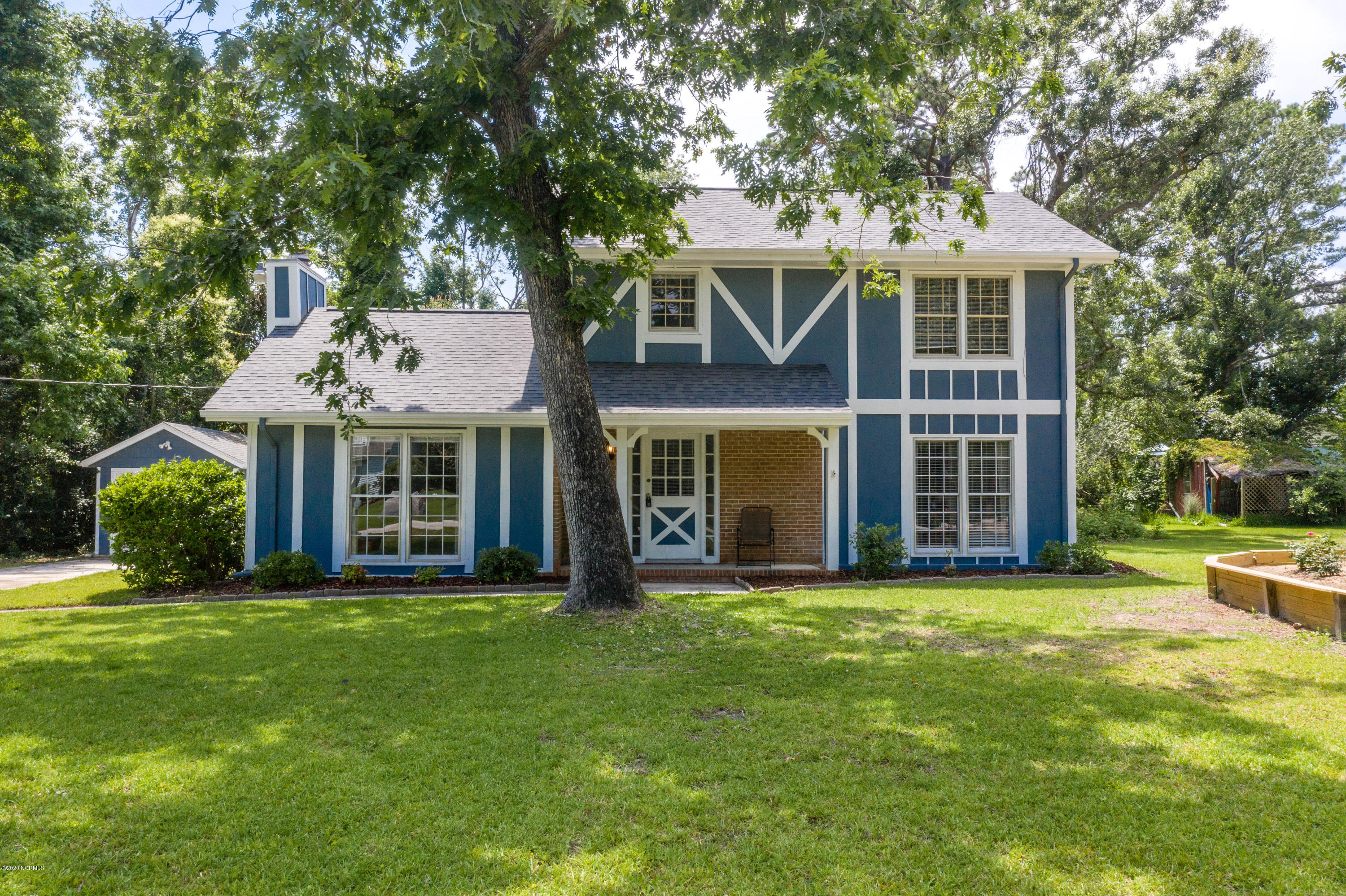 509 Friendly Road Morehead City, NC 28557 - Photo 3 of 32 509 Friendly Rd