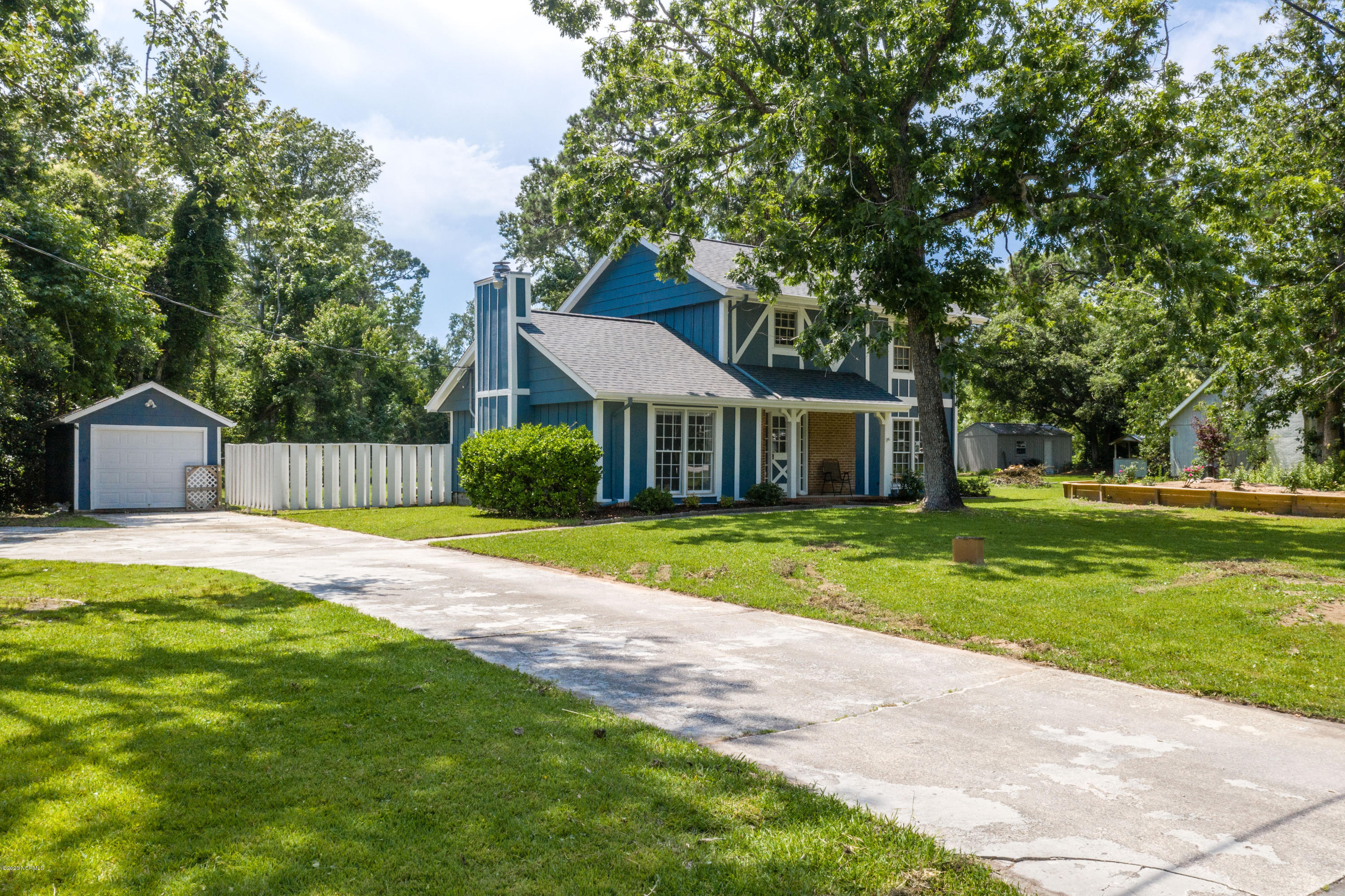 509 Friendly Road Morehead City, NC 28557 - Photo 4 of 32 509 Friendly Rd
