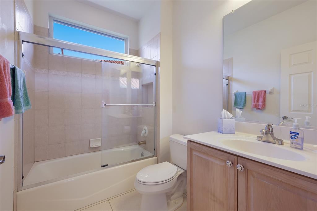 8428 Misty Morning Court Lakewood Ranch, FL 34202 - Photo 23 of 44