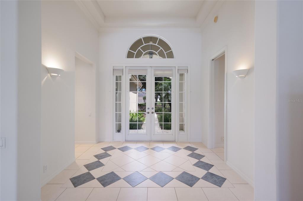 8428 Misty Morning Court Lakewood Ranch, FL 34202 - Photo 4 of 44