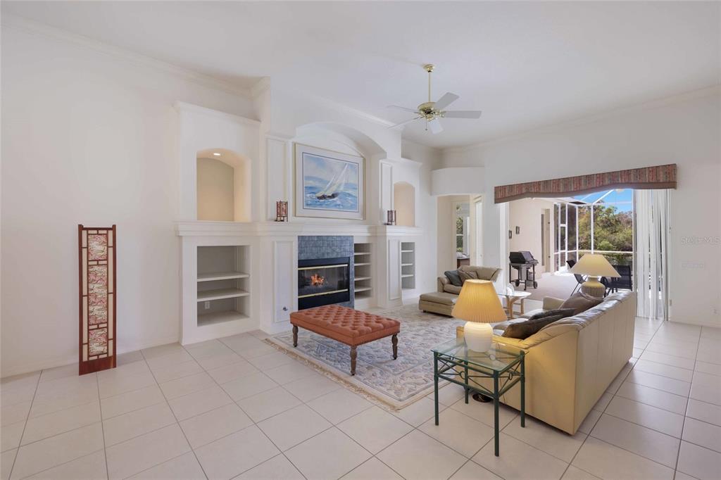 8428 Misty Morning Court Lakewood Ranch, FL 34202 - Photo 6 of 44