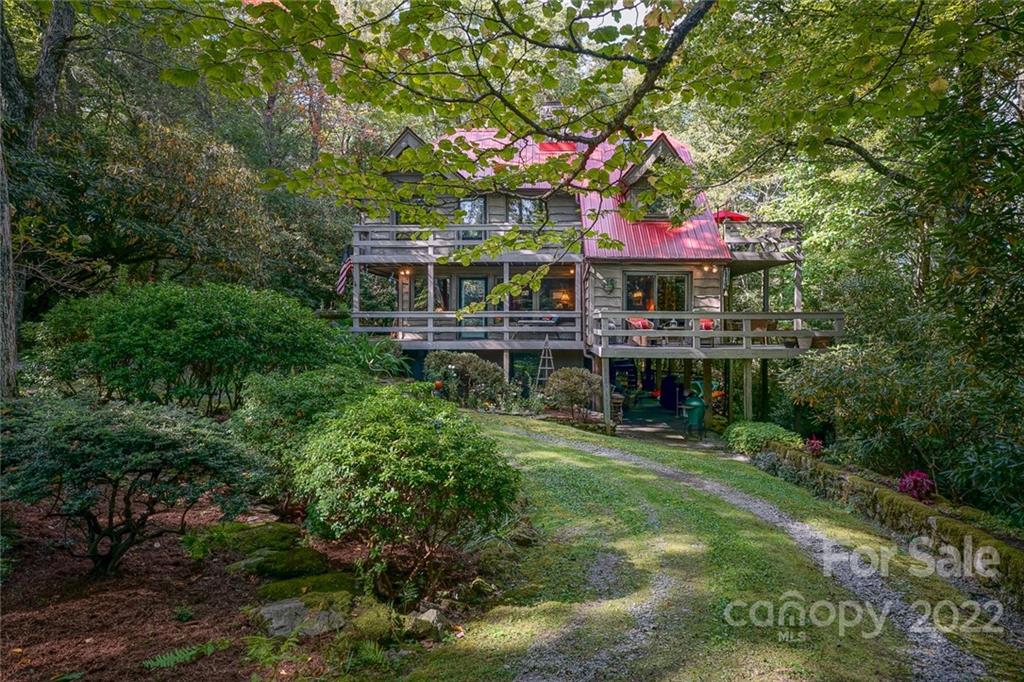 353 Blueberry Lane Boone, NC 28607 - Photo 2 of 34 Gallery Image 2