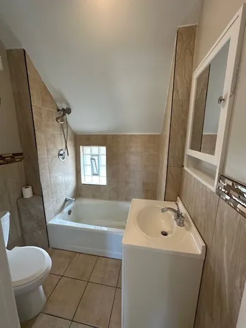 $1,700 | 4621 South Archer Avenue, Unit 3, Chicago, IL 60632