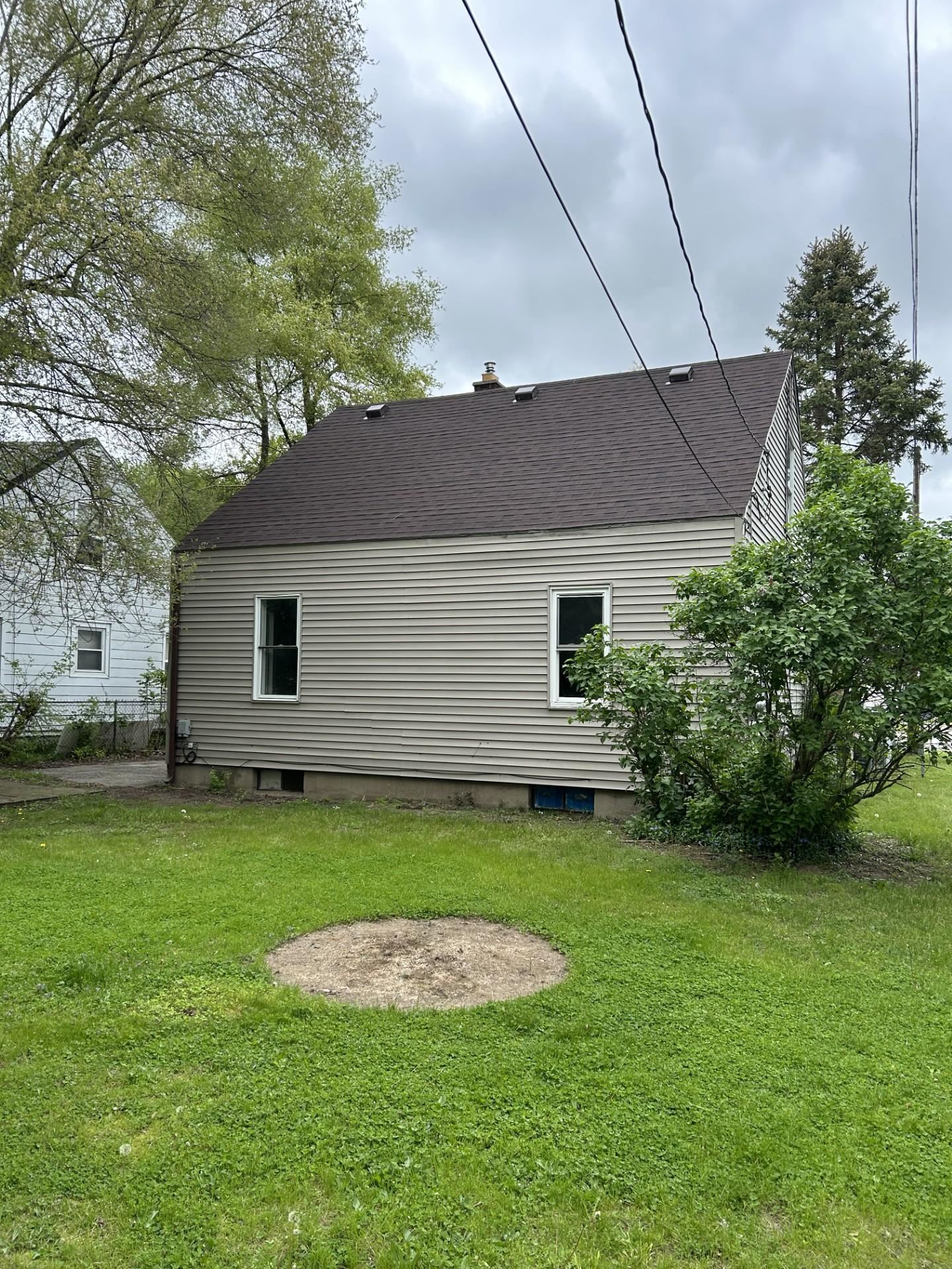 4402 Red Arrow Road Flint, MI 48507 - Photo 4 of 22