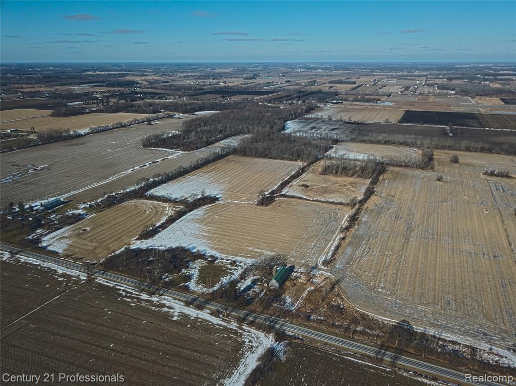 16390 Dryden Road Allenton, MI 48002 - Photo 3 of 13