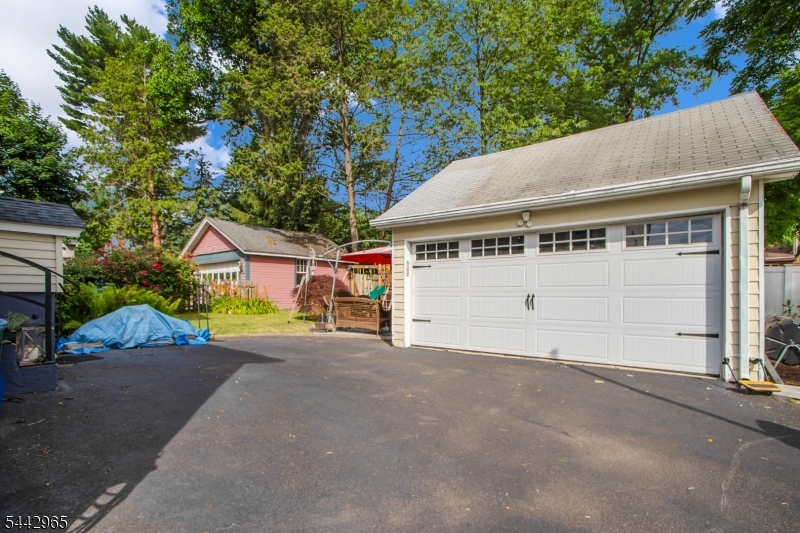 110 Lyons Place Springfield, NJ 07081 - Photo 19 of 22