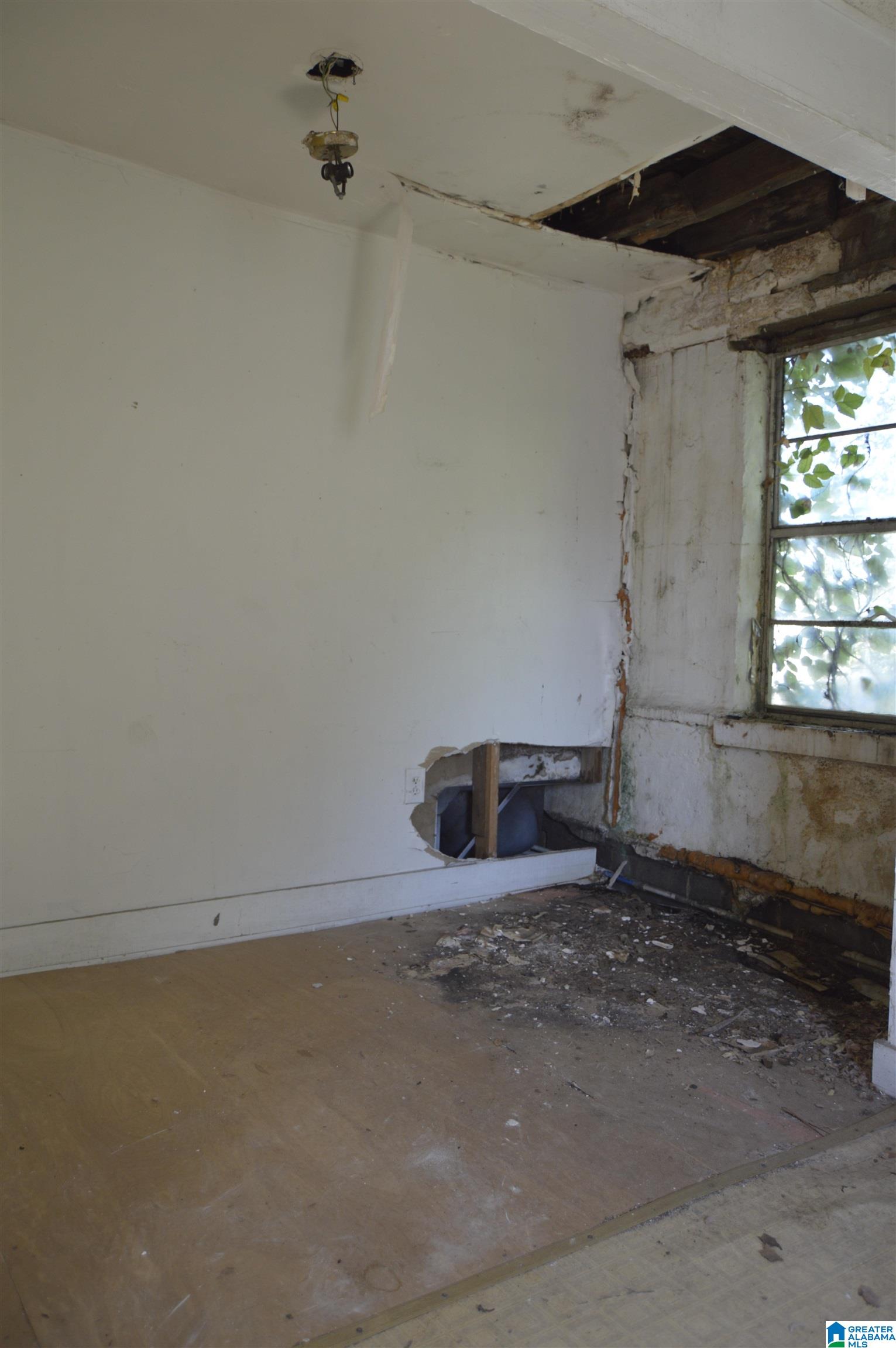 300 56th Street Fairfield, AL 35064 - Photo 20 of 21