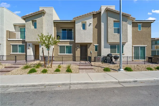 $335,000 | 2677 Saddle Bronze Court, North Las Vegas, NV 89086