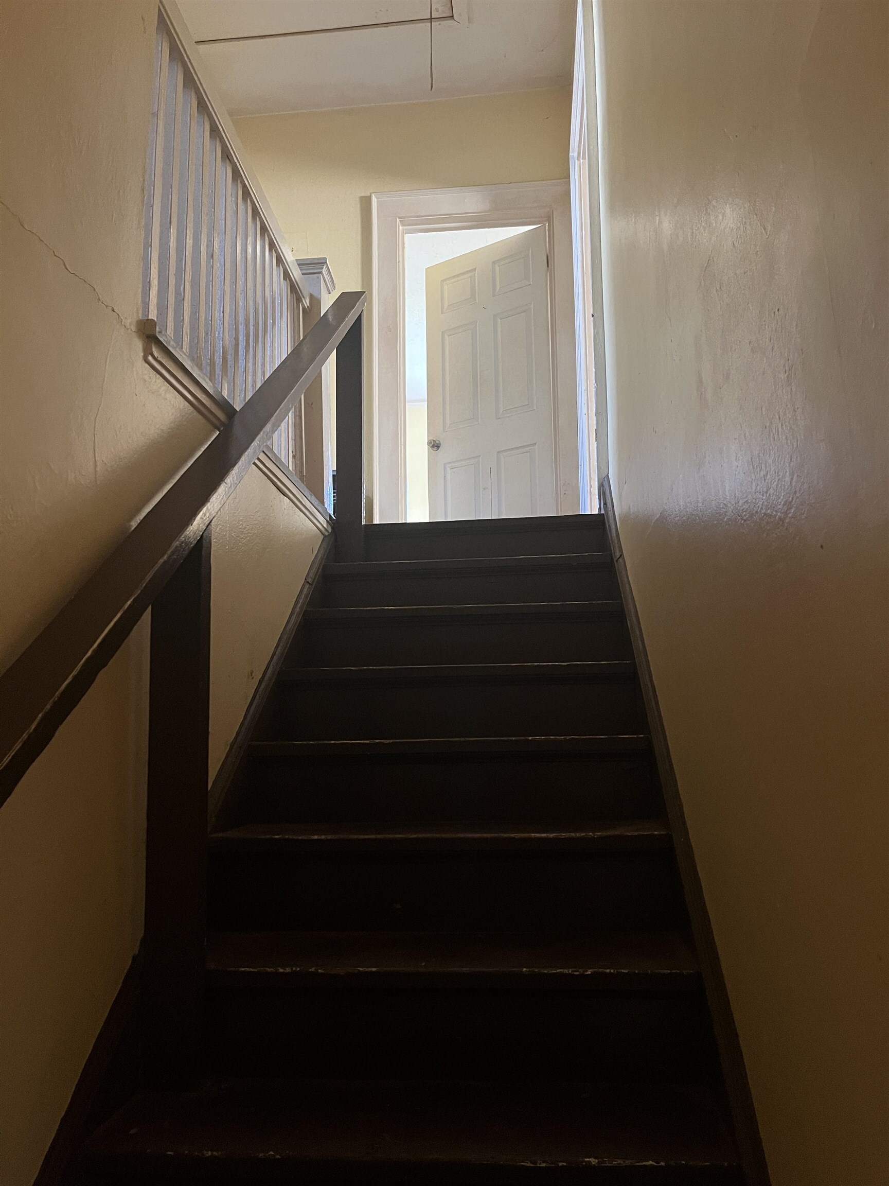 211 4th Street Mobile, AL 36611 - Photo 17 of 34 View of staircase